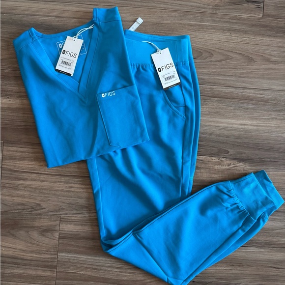 NWT: Figs Extreme Blue Zamora Joggers Scrub Set •Small-Petite• - Picture 1 of 3